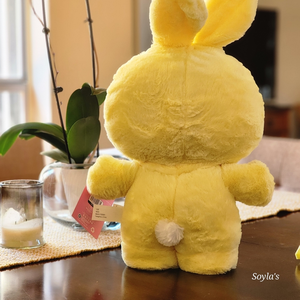 Hello Kitty Easter Greeter - Picture 4 of 6